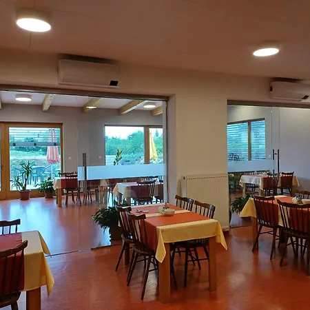 Centrum Mariapoli 3*